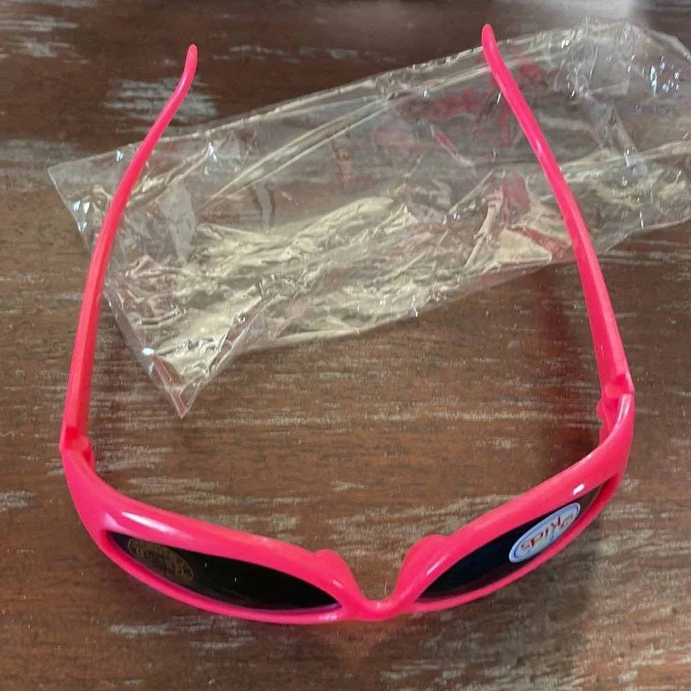 Kids hot pink sunglasses IOP